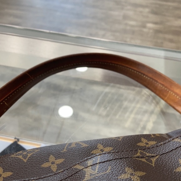 Louis Vuitton monogrammed Beverly handbag - Picture 11 of 12